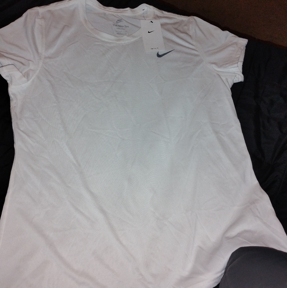 NEW Nike Dri-Fit White Short Sleeve Ladies Fitted Tee